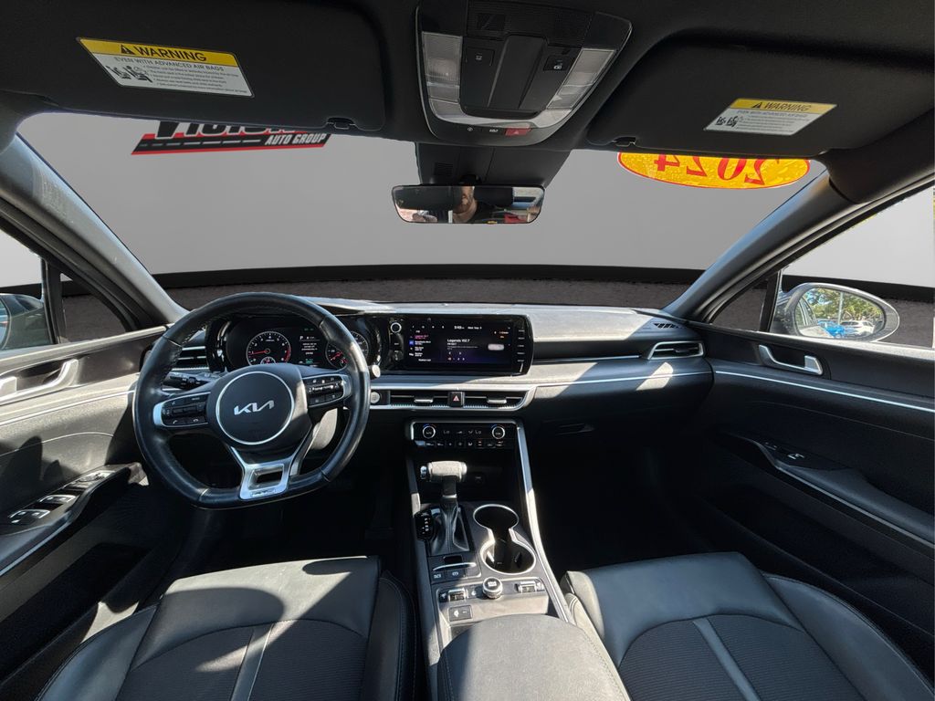 2024 Kia K5 GT-Line photo 25