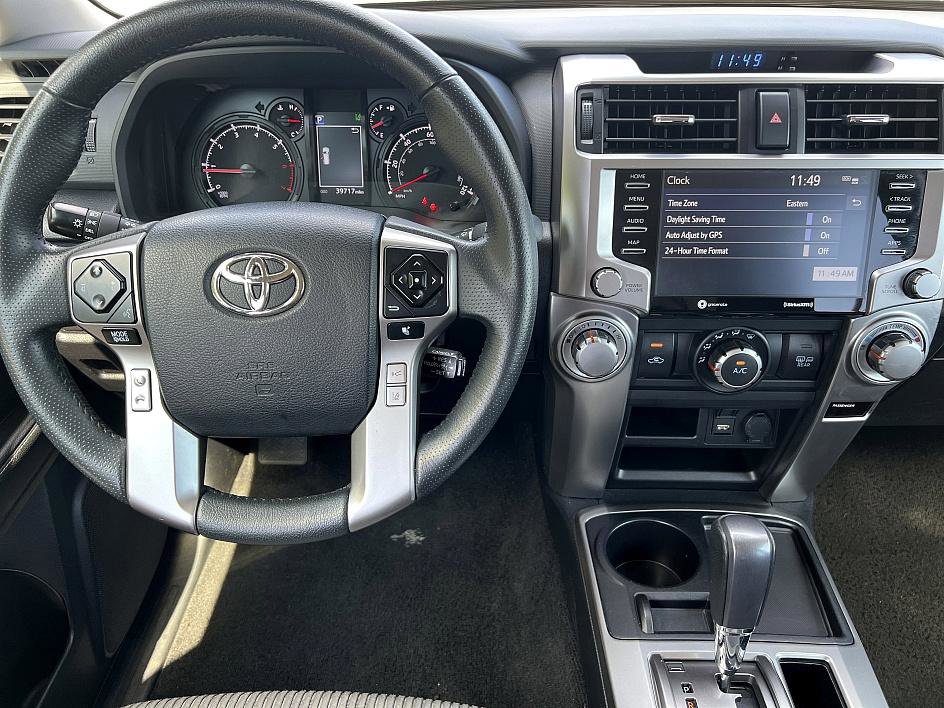 2024 Toyota 4Runner SR5 photo 17