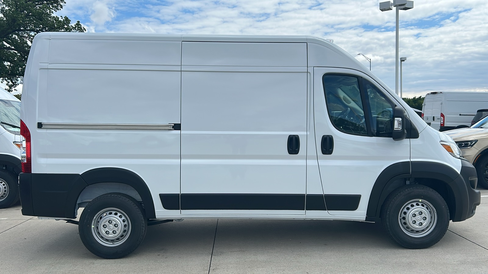 2025 Ram ProMaster 1500 Base photo 2