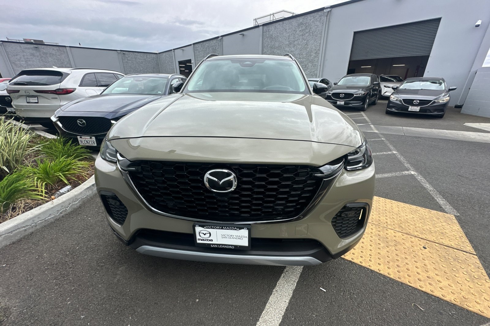 2025 Mazda CX-70 Premium photo 4