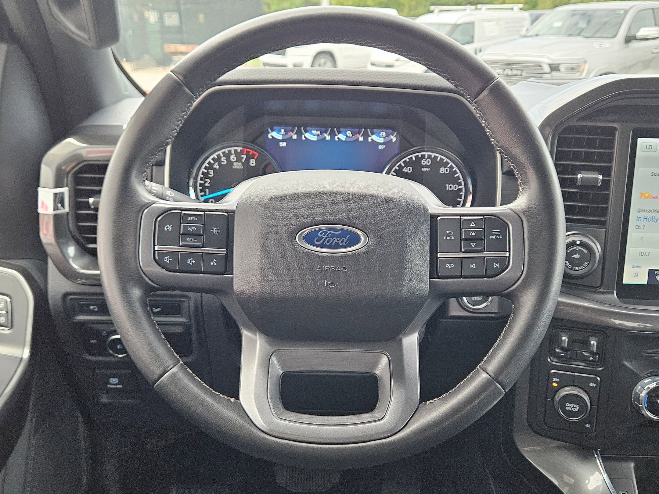 2023 Ford F-150 XLT photo 15