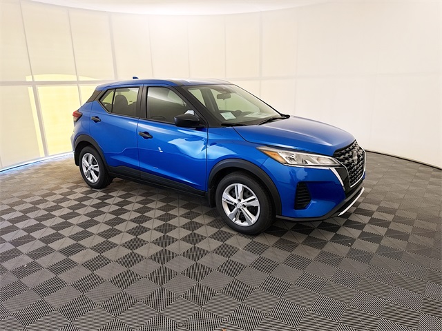 2025 Nissan KICKS PLAY Base's photo