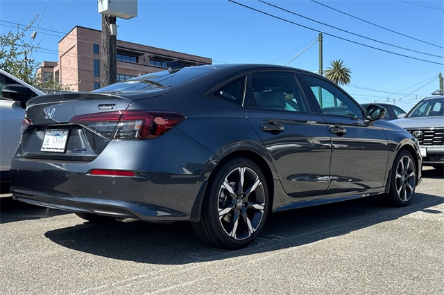 2026 Honda Civic Hybrid Sport Touring photo 3