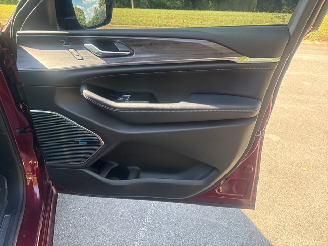 2021 Jeep Grand Cherokee Overland photo 8