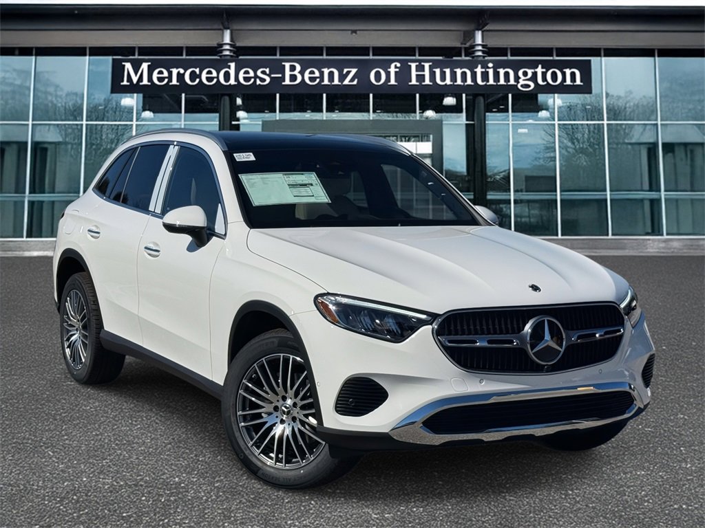 2026 Mercedes-Benz GLC Base's photo
