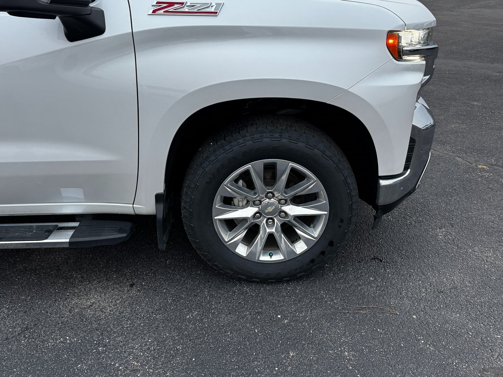 Used 2019 Chevrolet Silverado 1500 LTZ with VIN 3GCUYGED5KG172392 for sale in Luverne, Minnesota