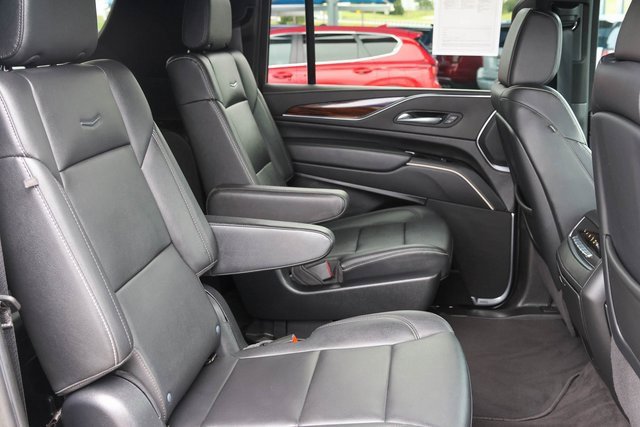 2023 Cadillac Escalade ESV Luxury photo 23