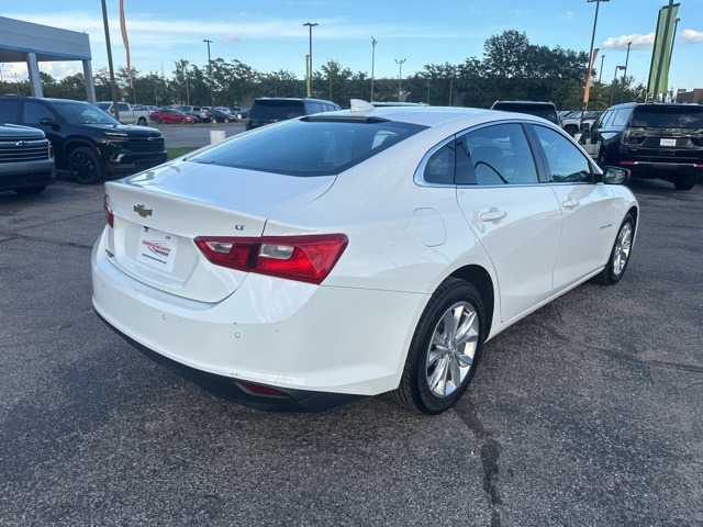 2024 Chevrolet Malibu 1LT photo 3
