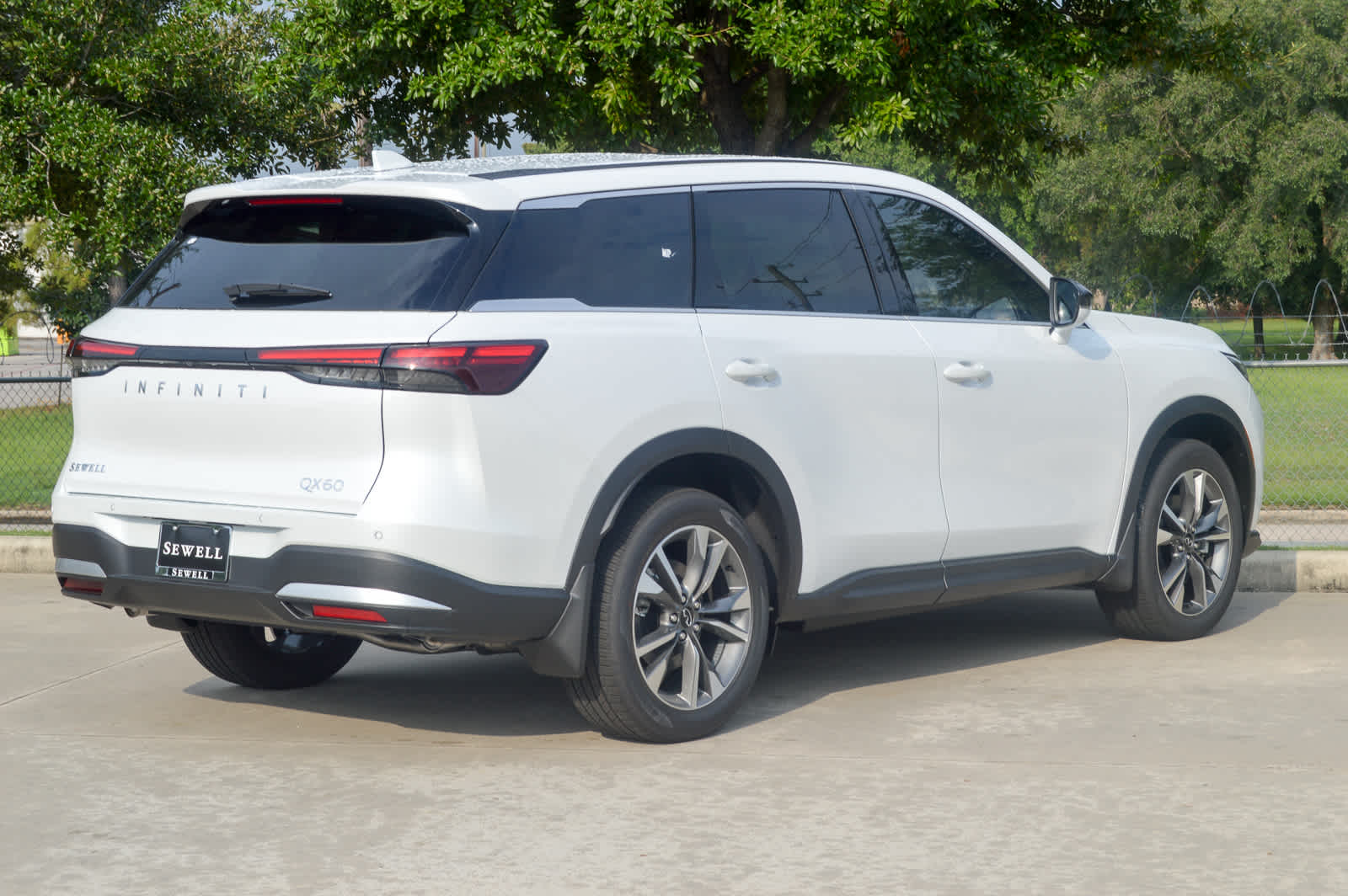 2026 Infiniti QX60 Pure photo 3