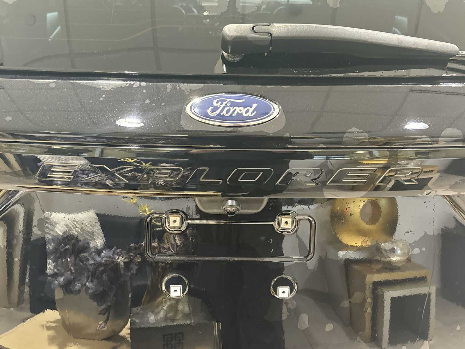 2021 Ford Explorer ST photo 25