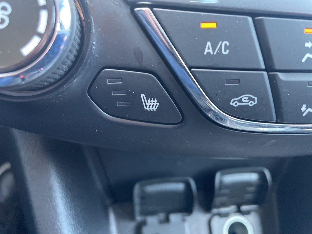 2018 Chevrolet Cruze LT photo 16