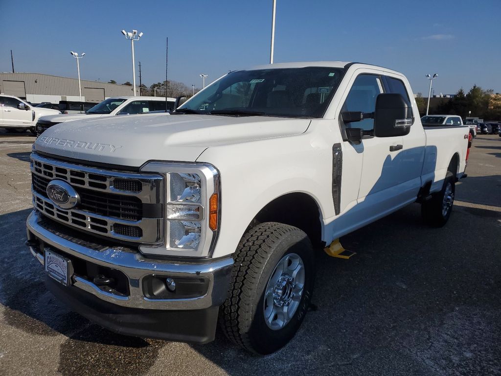 2025 Ford F-250 Super Duty XL's photo