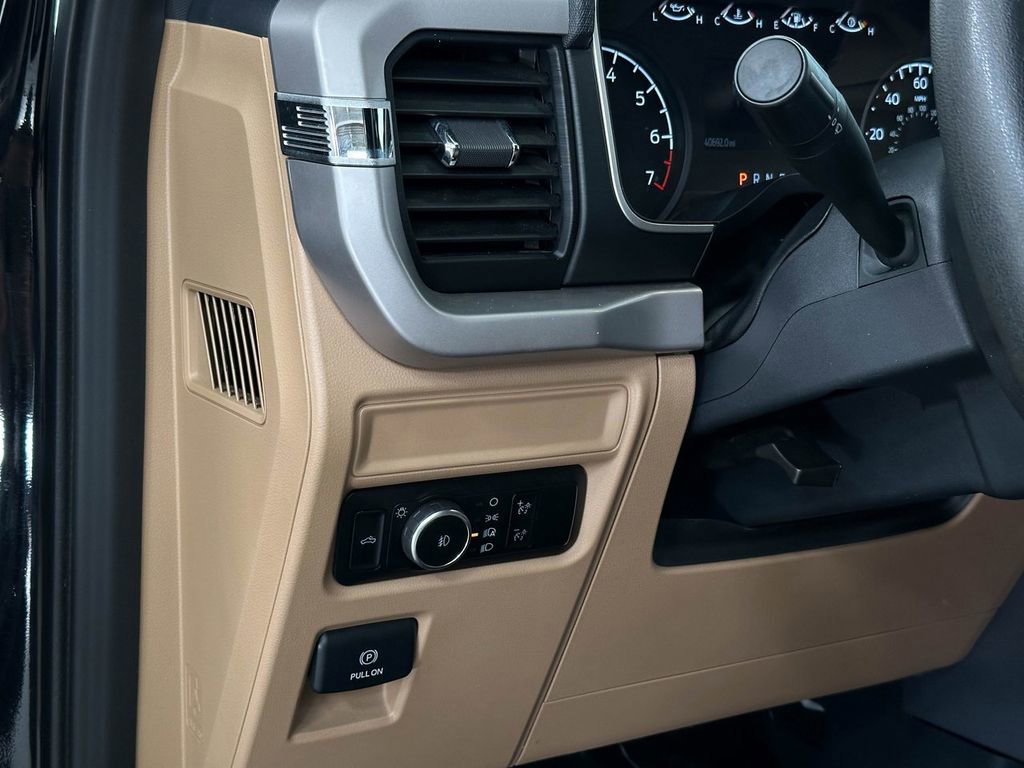 2023 Ford F-150 XLT photo 22