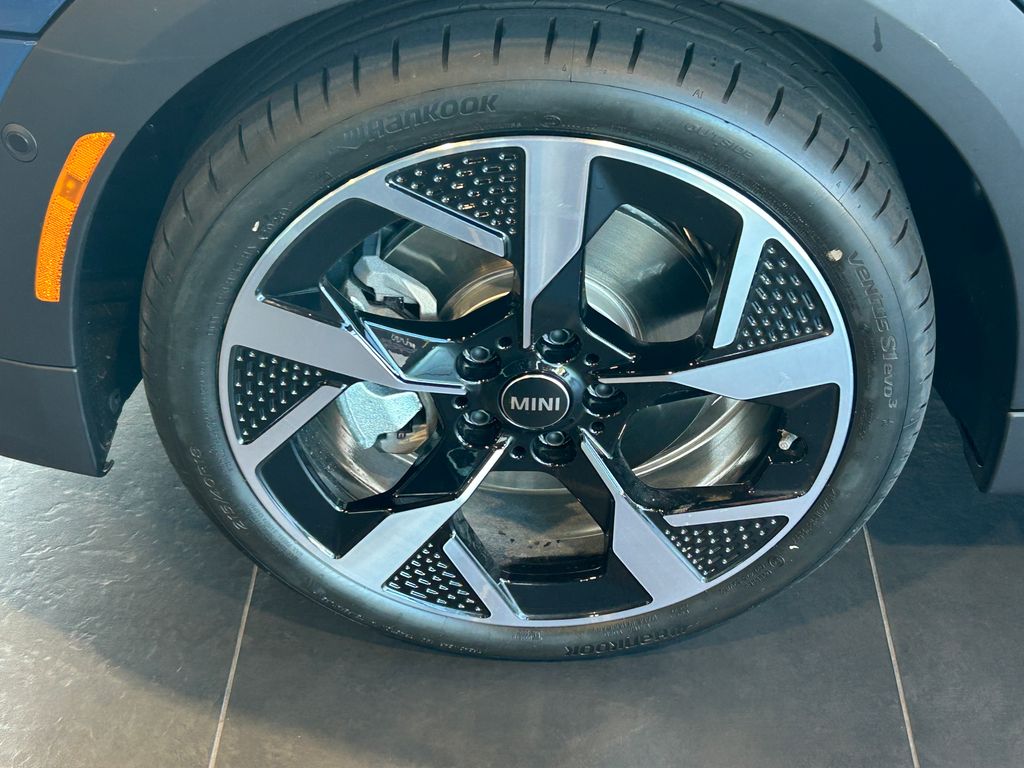 2026 Mini Cooper Hardtop S 2 Door Iconic photo 9