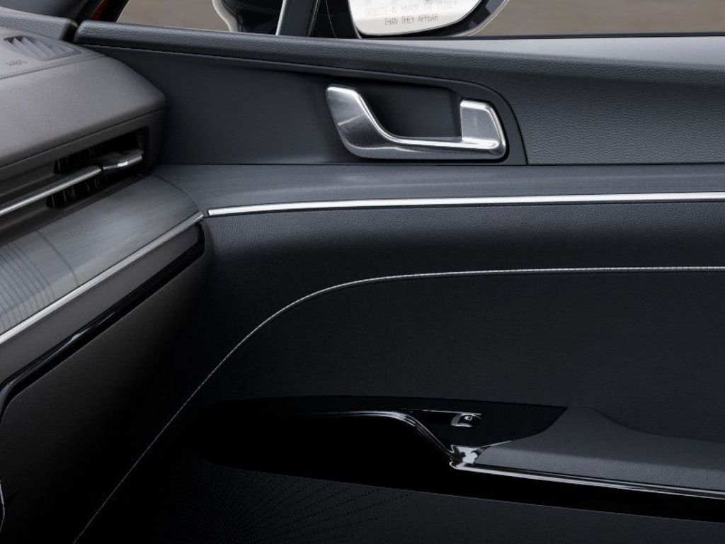 2025 Kia K5 GT-Line photo 24