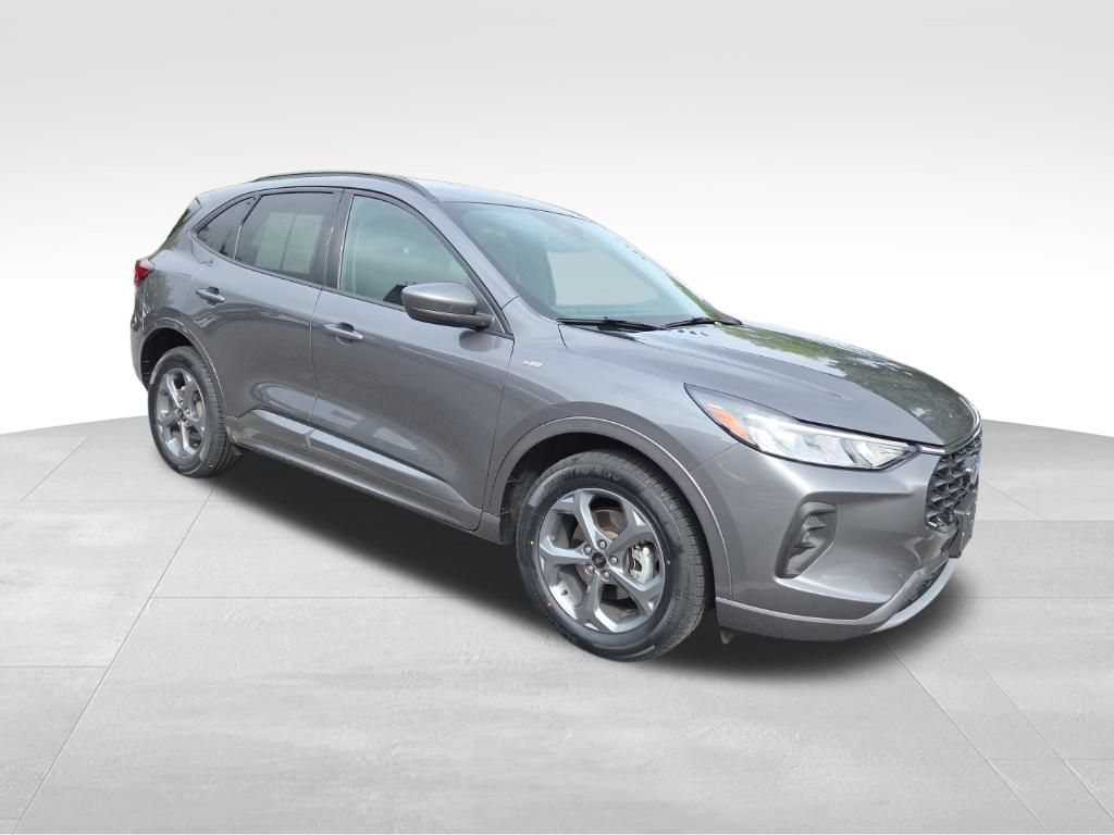 2023 Ford Escape ST-Line Select photo 2