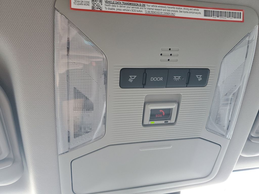 2025 Toyota RAV4 Hybrid XLE photo 28