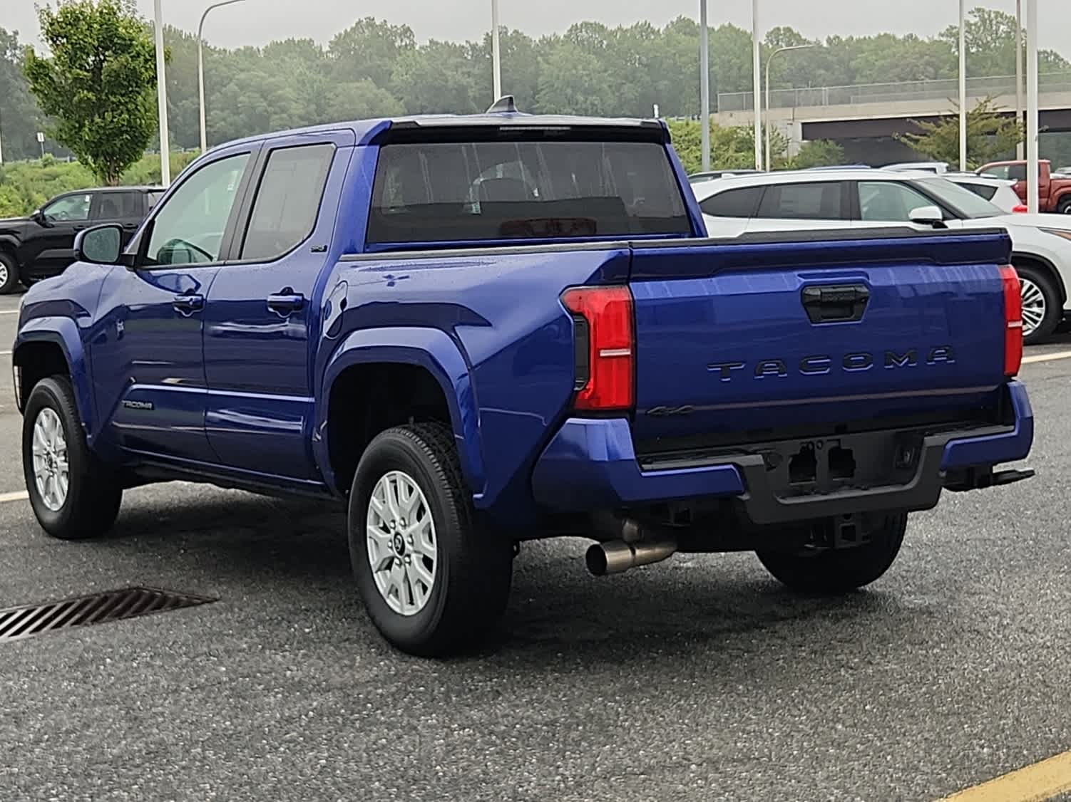 2025 Toyota Tacoma SR5 Double Cab photo 4