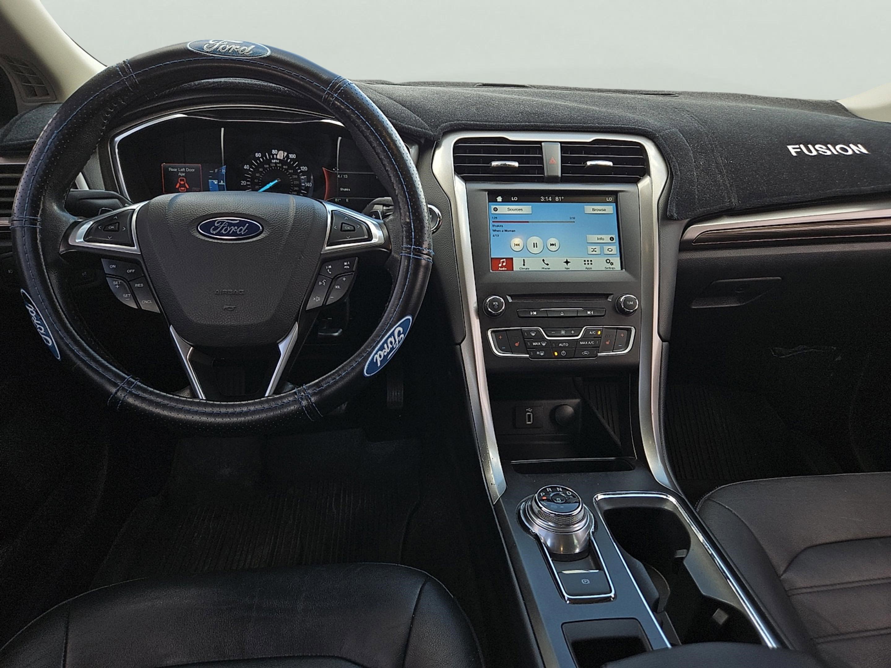 2017 Ford Fusion SE photo 12