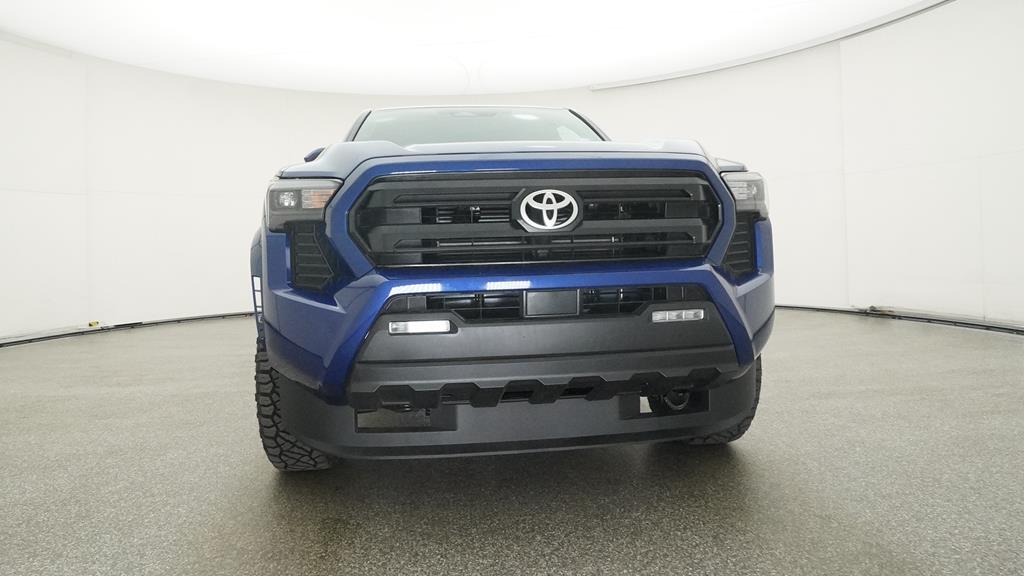 2025 Toyota Tacoma SR5 photo 3