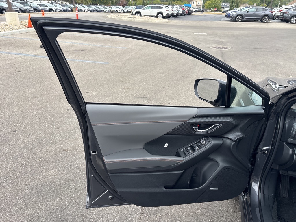 2025 Subaru Crosstrek Limited photo 18
