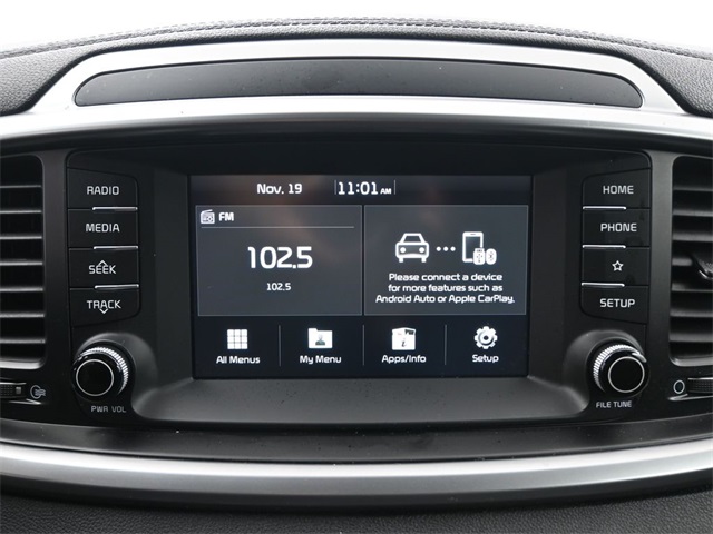 2020 Kia Sorento S photo 3