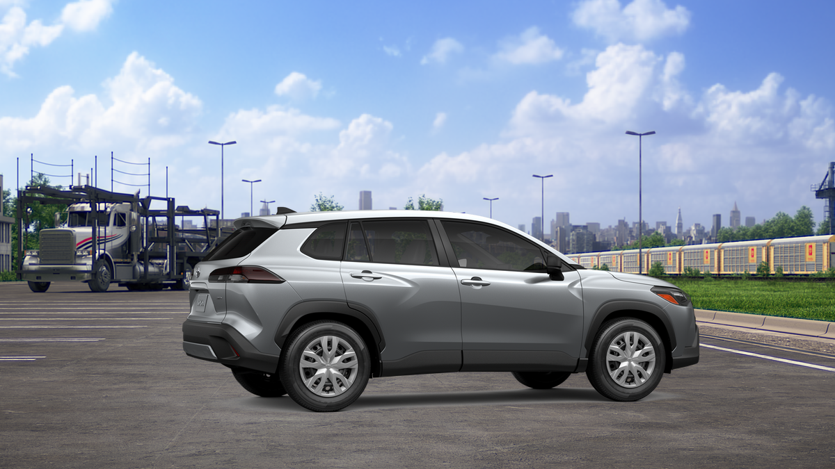 2026 Toyota Corolla Cross L photo 4