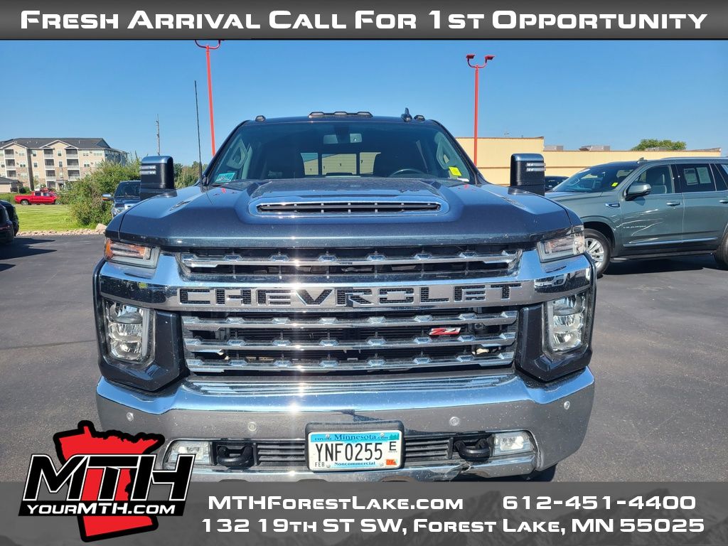 2020 Chevrolet Silverado 3500HD LTZ Z71 photo 3