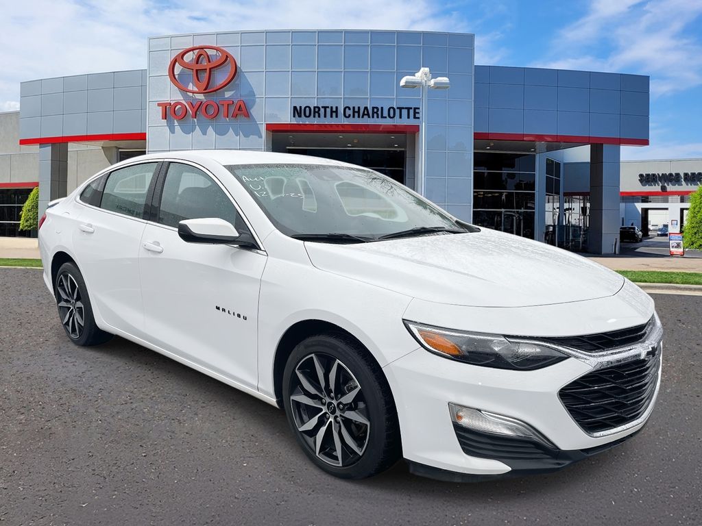 2024 Chevrolet Malibu RS's photo