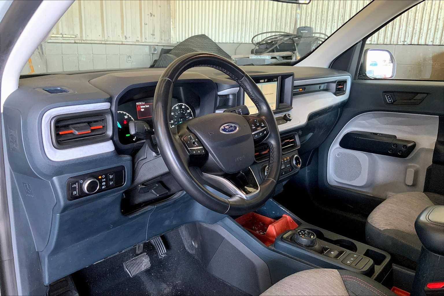 2023 Ford Maverick XLT photo 16