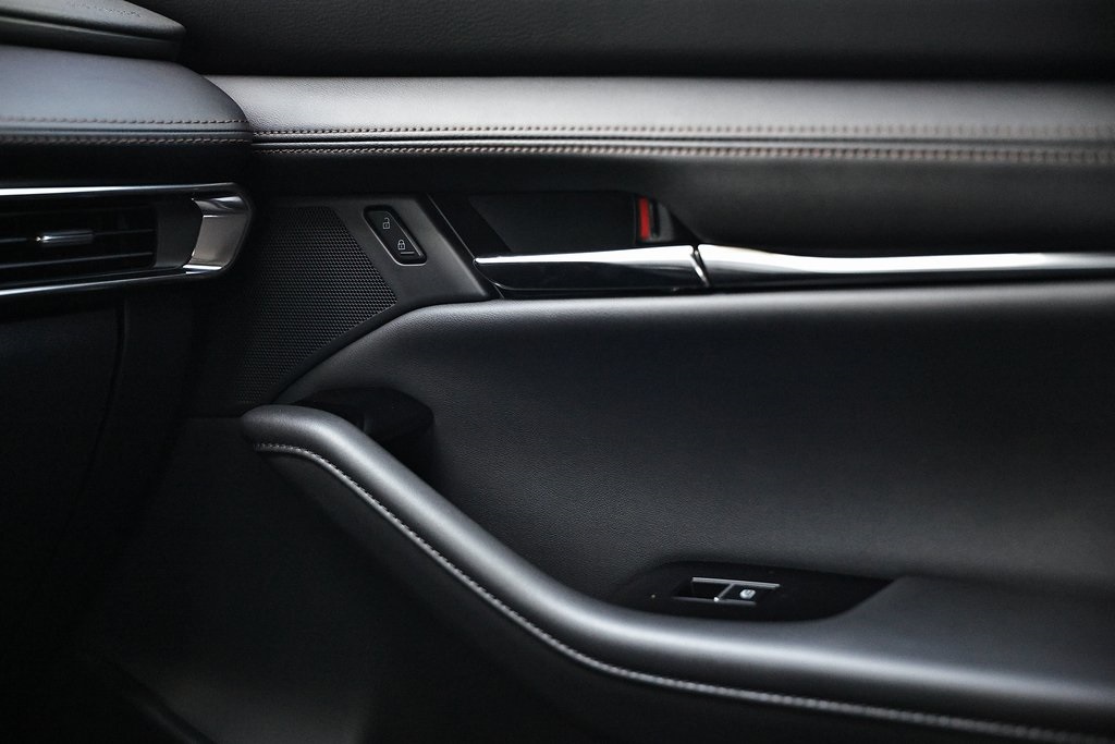 2025 Mazda Mazda3 2.5 s Preferred Hatchback photo 38