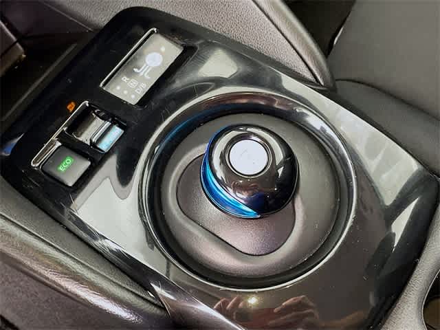 2021 Nissan Leaf SV photo 16