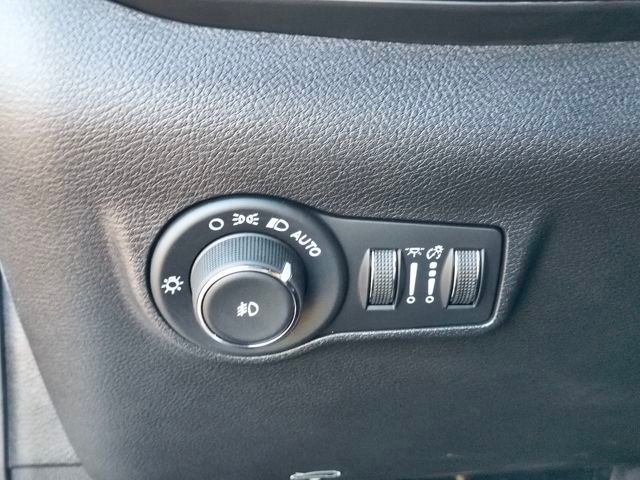 2025 Jeep Compass Limited photo 12