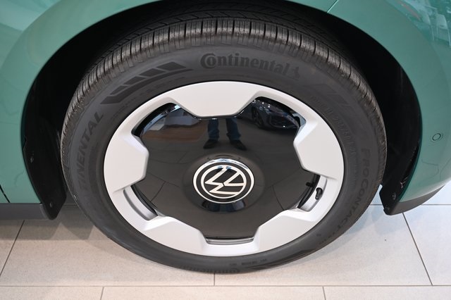 2025 Volkswagen ID. Buzz Pro Plus photo 21
