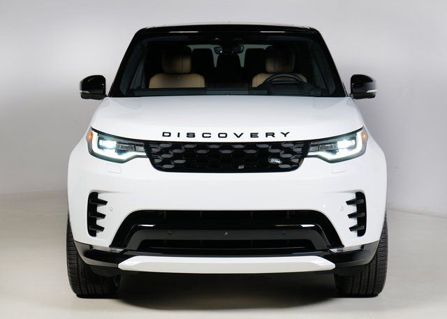 2025 Land Rover Discovery SE photo 8