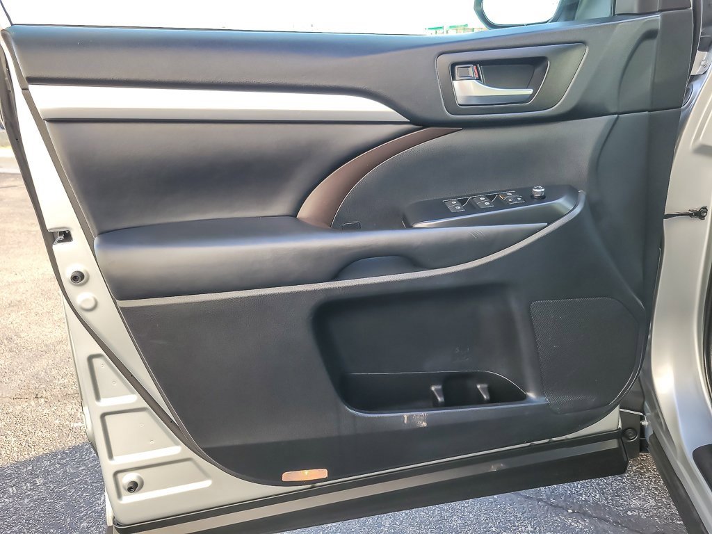 2019 TOYOTA HIGHLANDER - Image 18