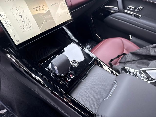2025 Land Rover Range Rover Sport SE photo 9