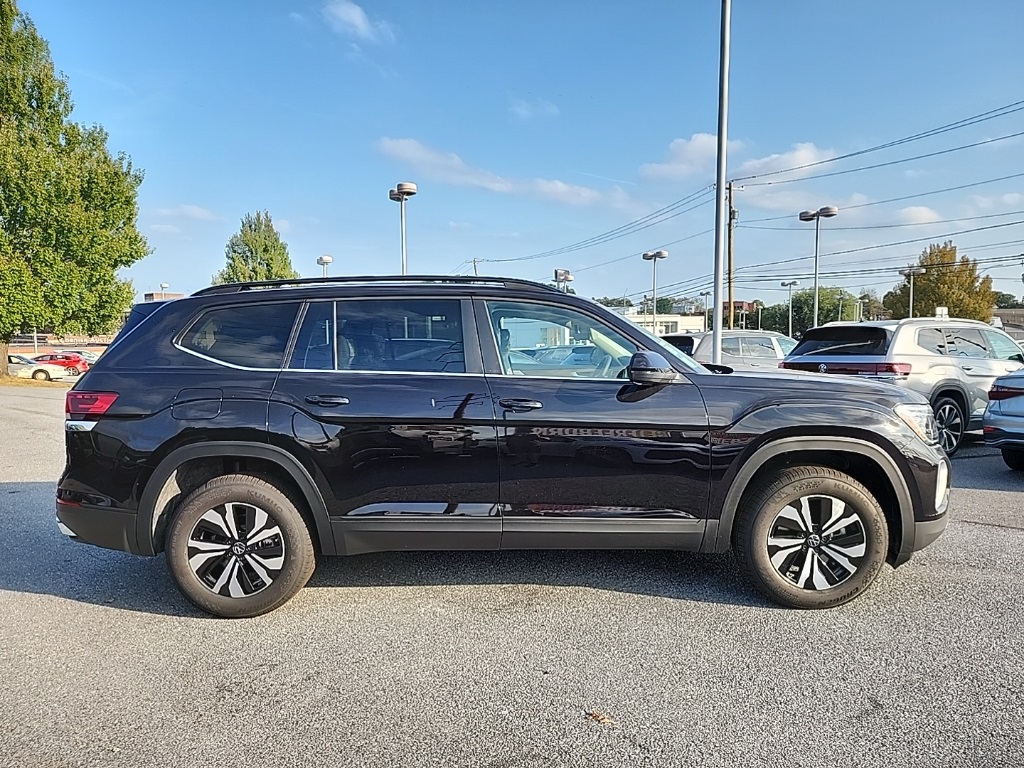 2026 Volkswagen Atlas SE photo 4