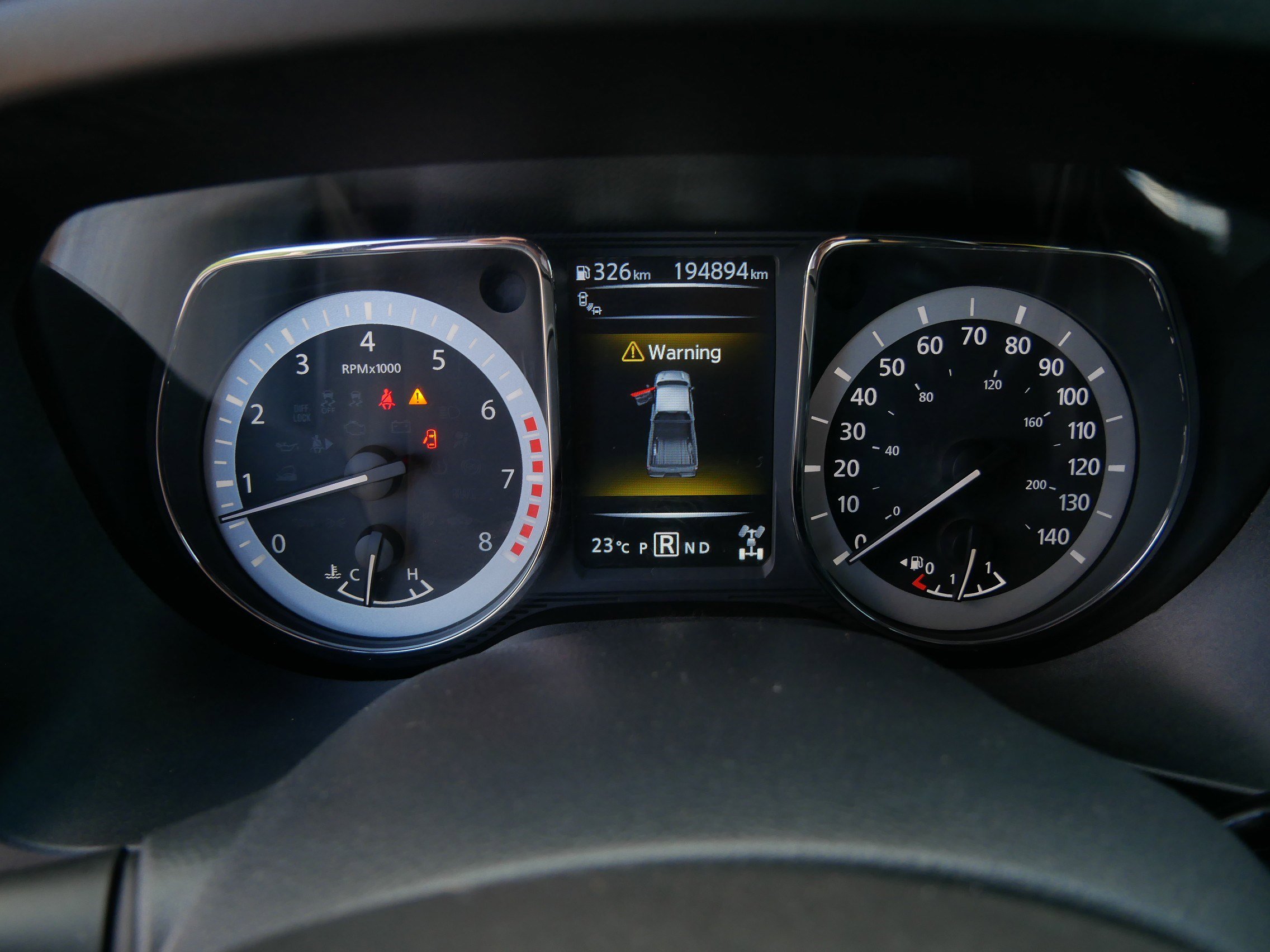 2018 Nissan Titan SV photo 29