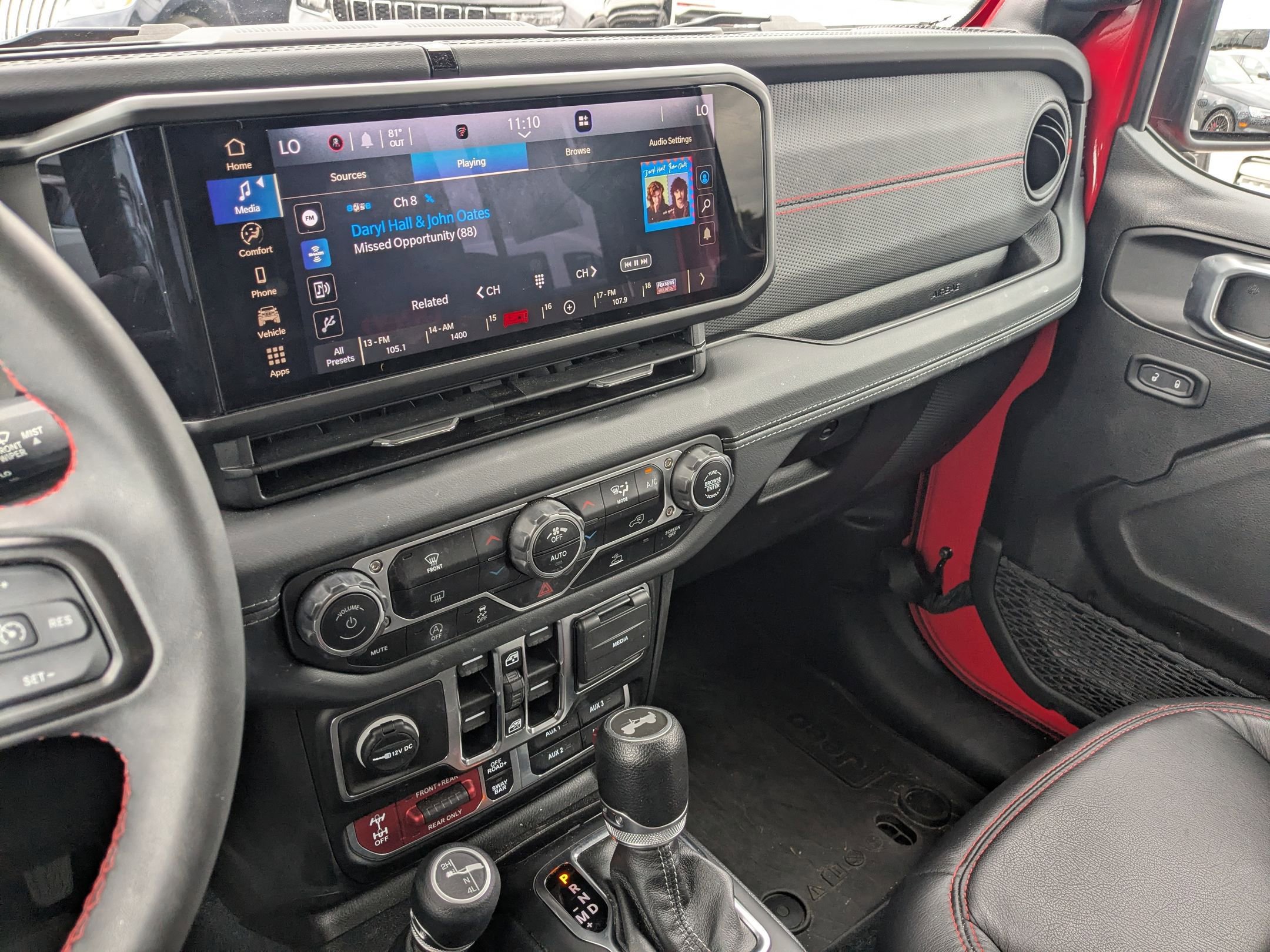 2024 Jeep Wrangler Rubicon photo 19
