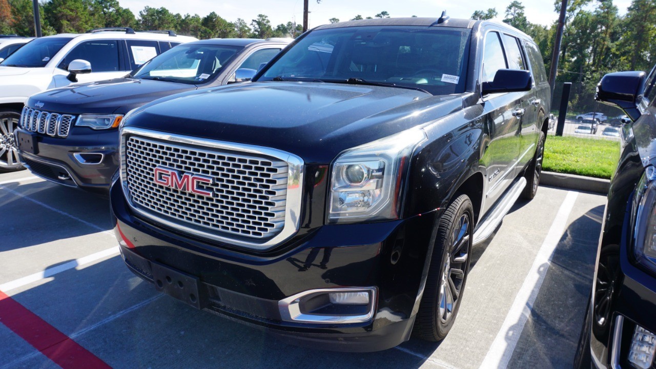 2016 GMC Yukon XL Denali's photo