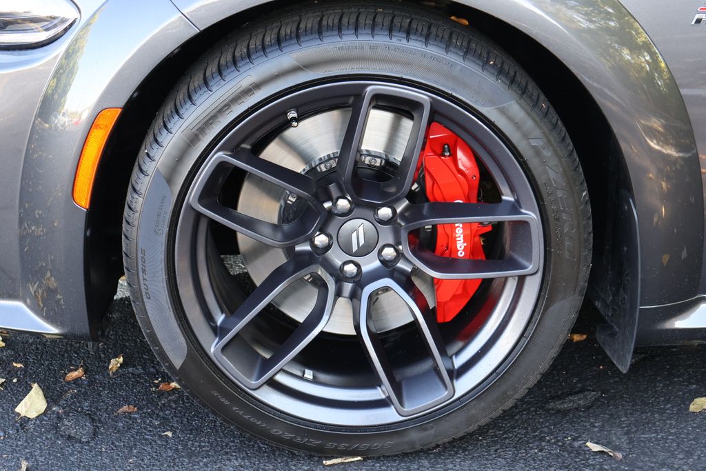 2020 Dodge Charger R/T Scat Pack Widebody photo 8