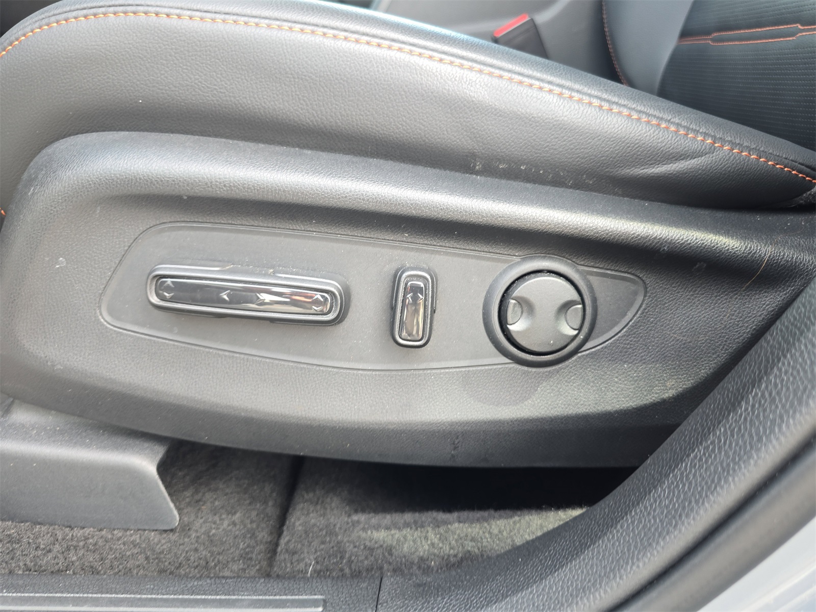 2024 Honda CR-V Hybrid Sport-L photo 12