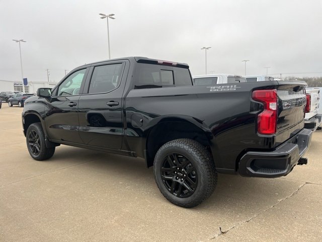 2026 Chevrolet Silverado Trail Boss LT photo 4