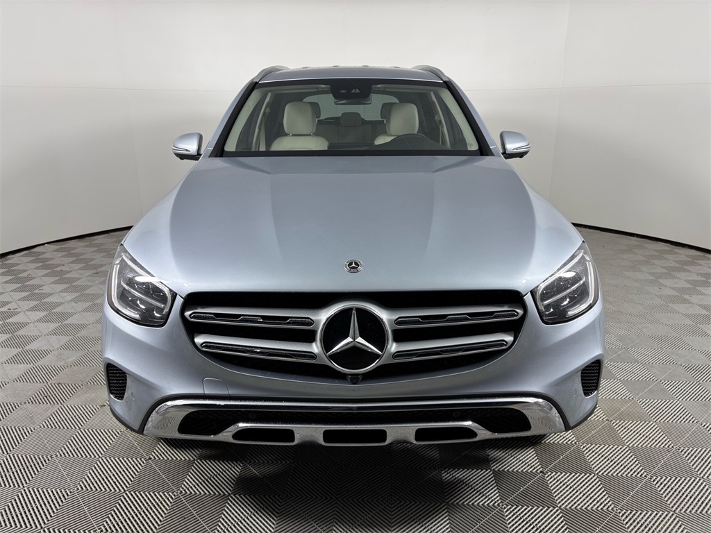 2022 Mercedes Benz GLC 300 photo 2
