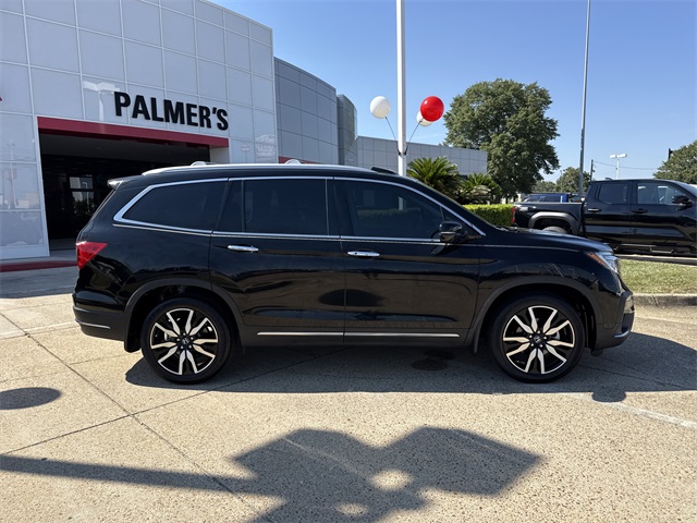 2021 Honda Pilot Touring photo 2
