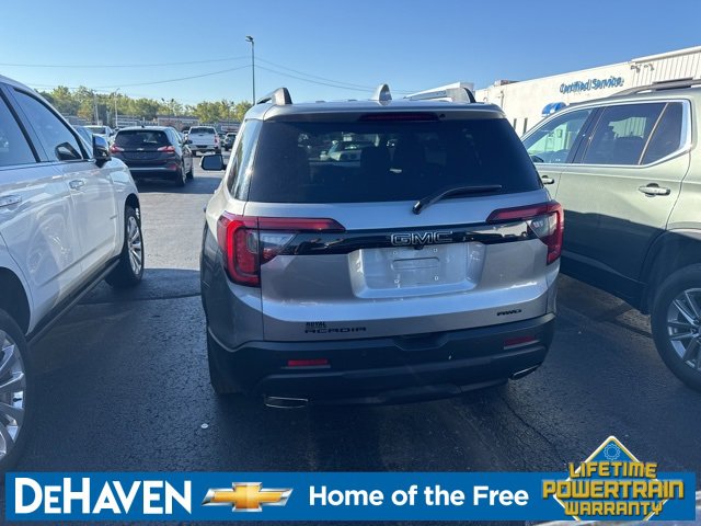 2023 Gmc Acadia SLE photo 4