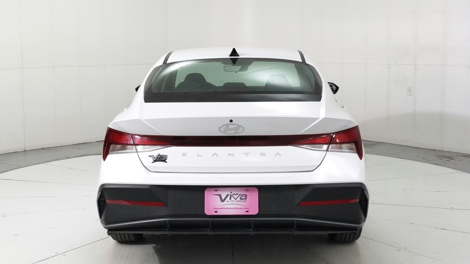 Used 2024 Serenity White Hyundai SEL image 5