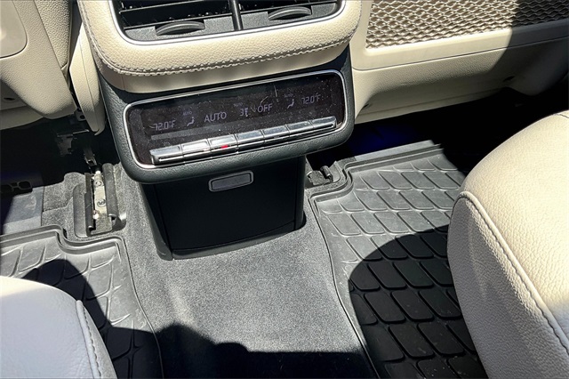 2022 Mercedes Benz GLS 450 4MATIC photo 10