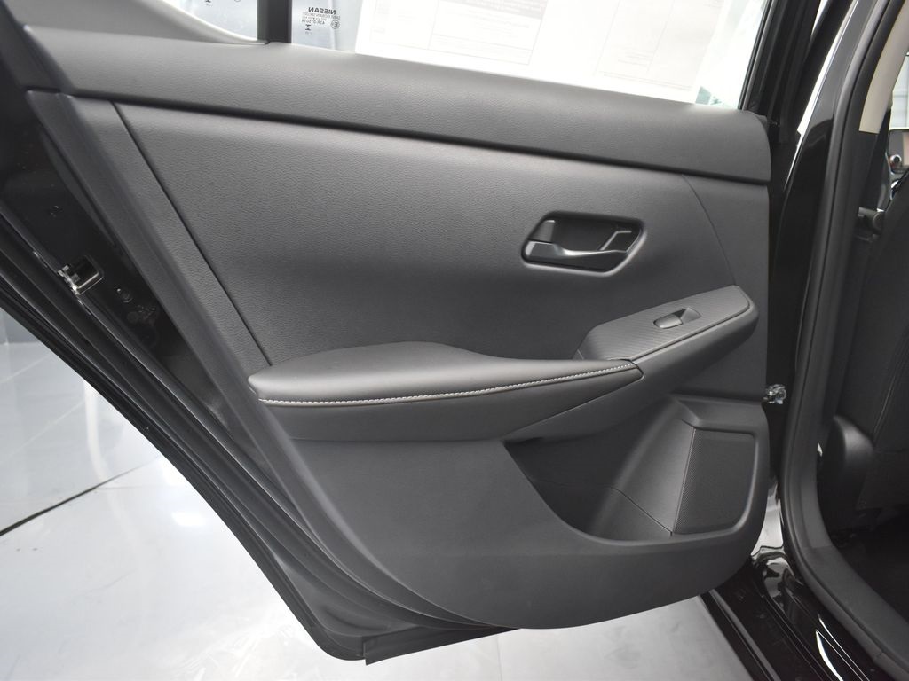 2025 Nissan Sentra S photo 13